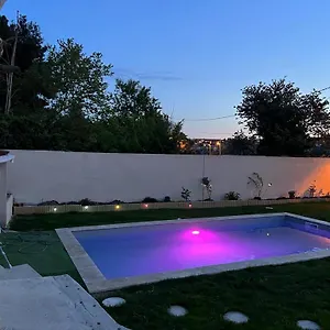 Maisonnette Avec Jardin Piscine Non Accessible Maison d'hôtes